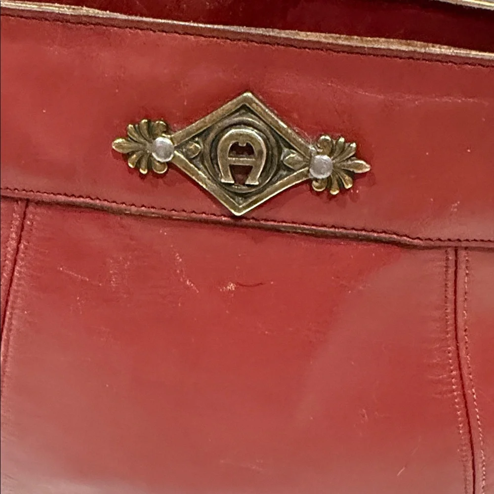 Etienne Aigner Vintage Red Leather Shoulder Bag with Brass Accent - Picture 2 of 14